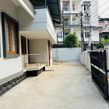 Home In Guruvayur-3 Bedroom Exterior photo