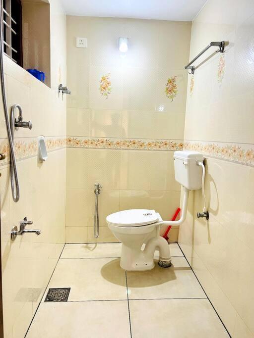 Holiday home In Guruvayur-3 Bedroom