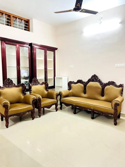 In Guruvayur-3 Bedroom Holiday home Guruvayur